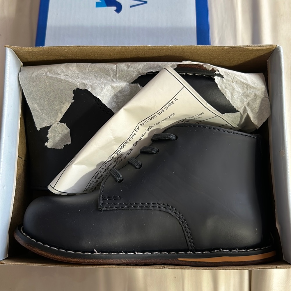 Toddlers leather walking shoes